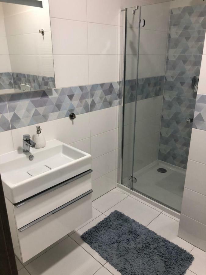 Apartamenty 5 Morz Sianozety Exteriör bild